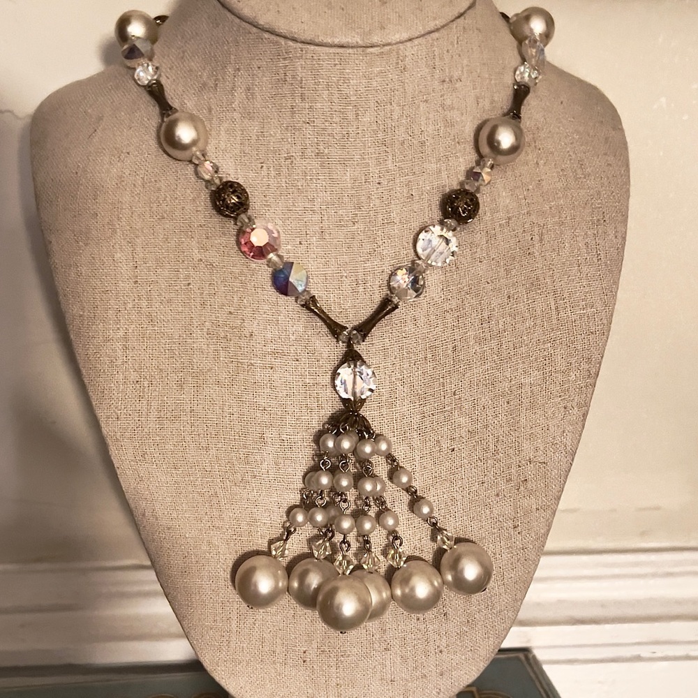 VTG Coro Aurora Borealis Crystal & Pearl Lavalier Tassel Statement Necklace